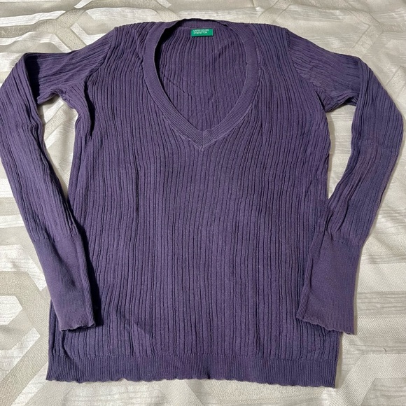 United Colors Of Benetton | Sweaters | United Colors Of Benetton Purple  Vneck Womens Sweater Size Xs | Poshmark